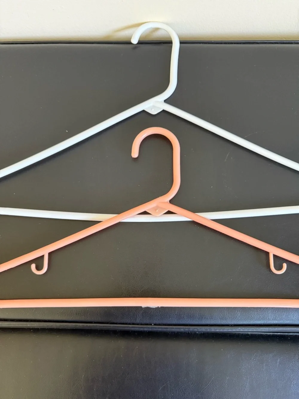 15Pack Mix Plastic Hangers Notched Durable Clothes Storage Organizer Multicolor